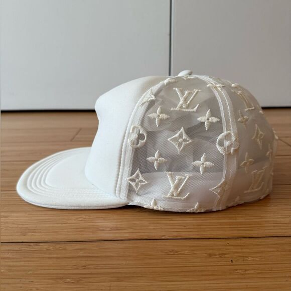 LOUIS VUITTON White Mesh Hat Large Size AUTHENTIC - Picture 7 of 16